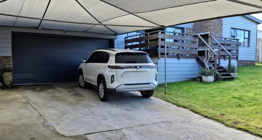 4 Bedroom Property for Sale in Kleinbaai Western Cape